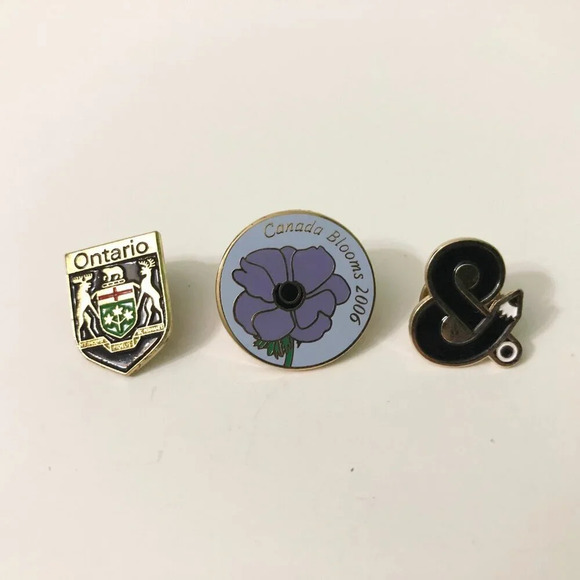 Assorted Lot of 11 Canada  Pins Remembrance Day Maple Leaf Olympics Canada Day - Picture 12 of 14